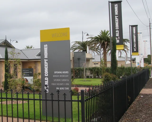 Freestanding entry and display-home signs