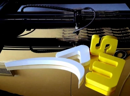 ACRYLIC CUTTING
